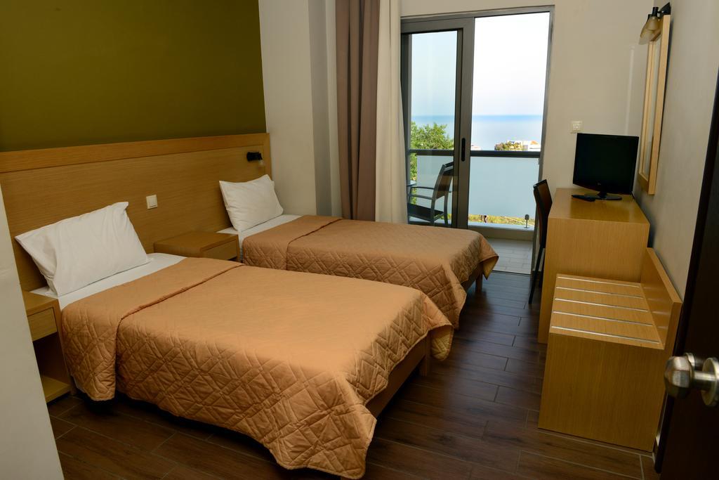 Ionion Hotel Kyparissia Bilik gambar