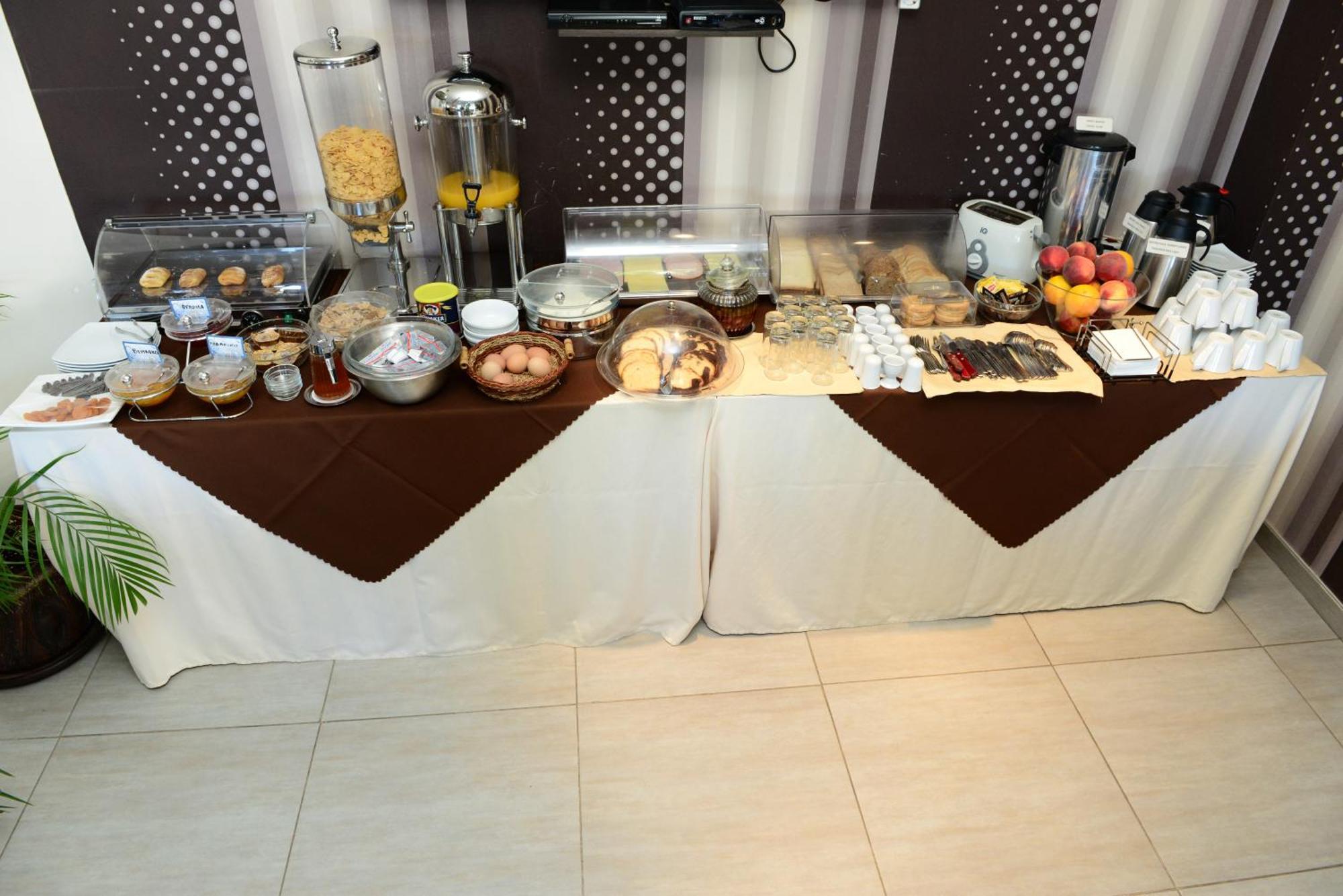 Ionion Hotel Kyparissia Bilik gambar